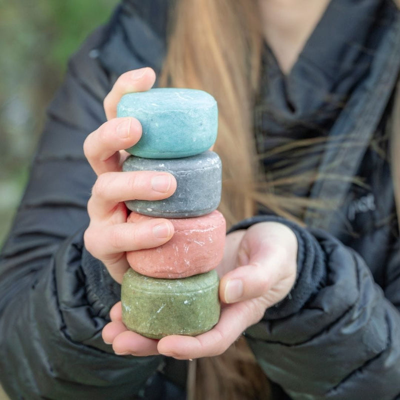 The Natural Haircare Switch: What to Expect When You Ditch Synthetic Shampoo